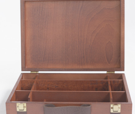 Χειροποίητο, βερνικωμένο ξύλινο κουτί για χρώματα & πινέλα/εργαλεία